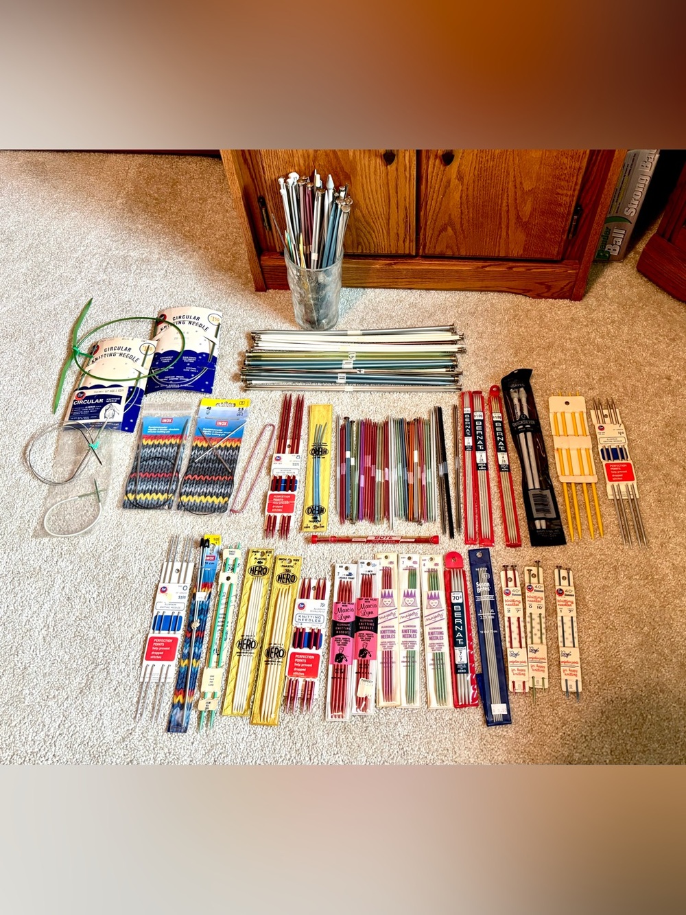 Lot of Vintage Knitting Needlesu